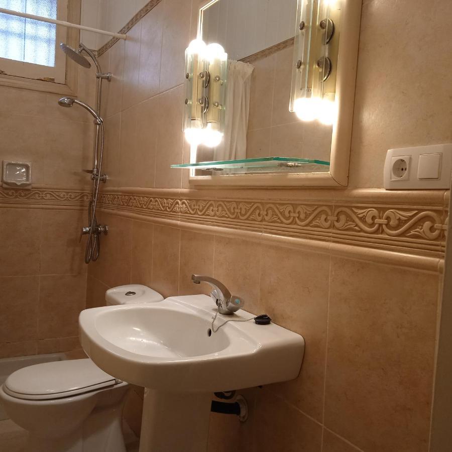 Precioso y económico estudio en Calella Exterior foto