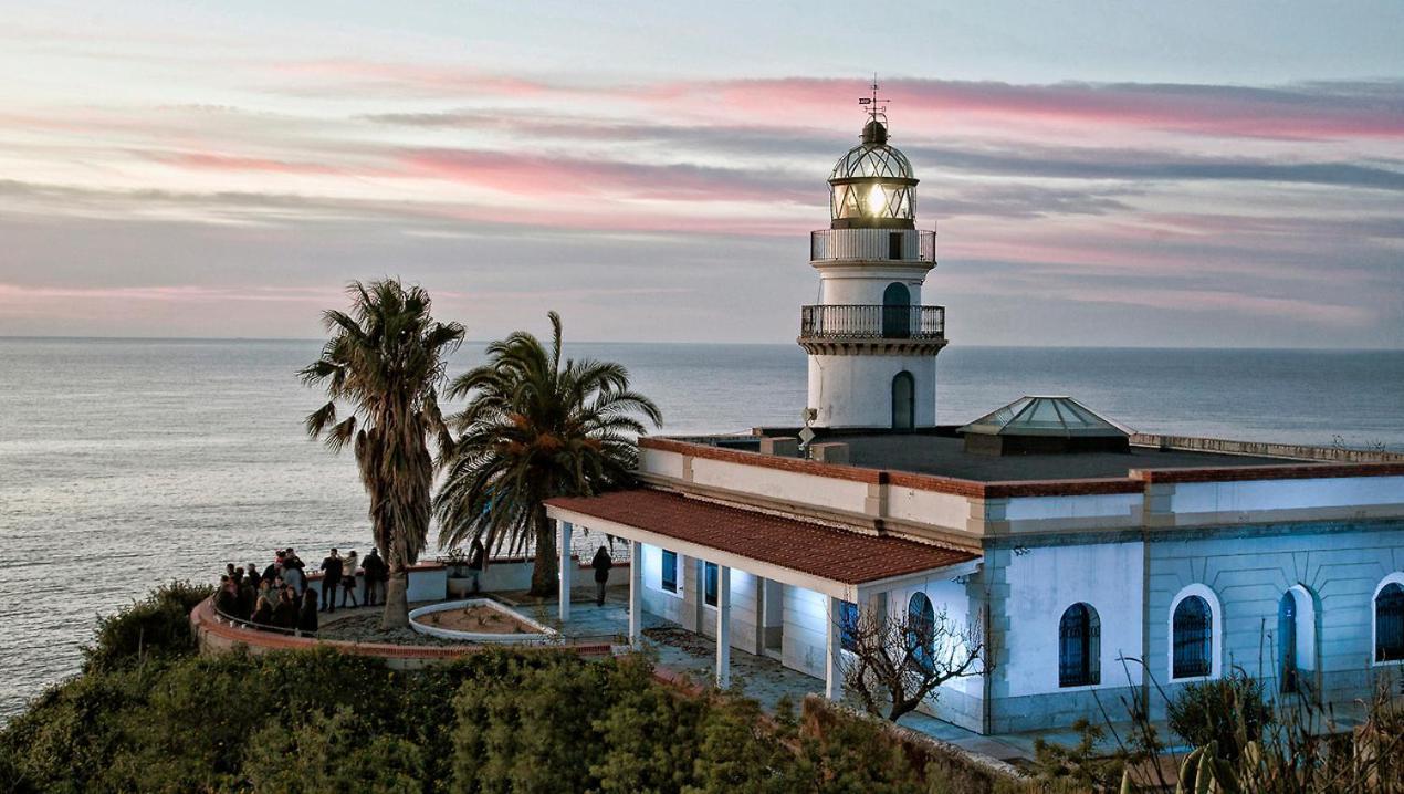 Precioso y económico estudio en Calella Exterior foto